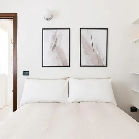 Boutique With Private Parking Vicenza