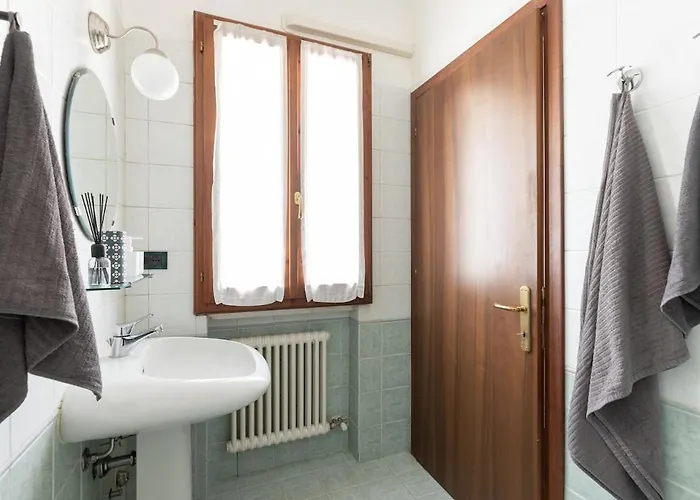 アパート Boutique With Private Parking ヴィチェンツァ